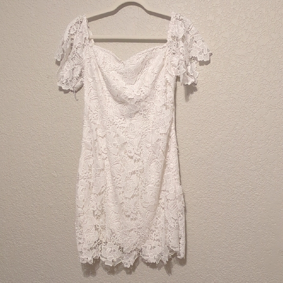 Guess Roselee white lace sweetheart neckline sheath mini off shoulder dress - Picture 3 of 9